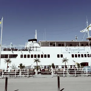 Rygerfjord & 船上ホテル